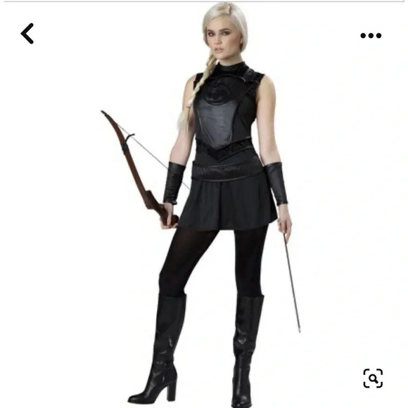 Heroine Huntress size 4 to 6 small black dress  leggings belt pair of cuffs - Picture 1 of 5